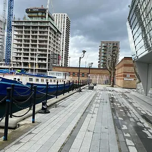 Canary Wharf Holiday London